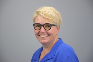 Claudia Heer